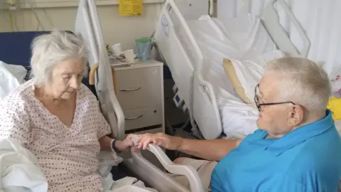 Family photo Jane and Derek Garrett