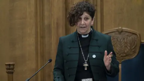 Church of Scotland Rt Rev Sally Foster-Fulton