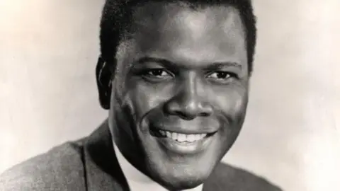 Sidney Poitier: The actor who broke down Hollywood's racial barriers - BBC  News
