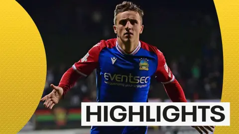 Cooper double gives Linfield big two victory