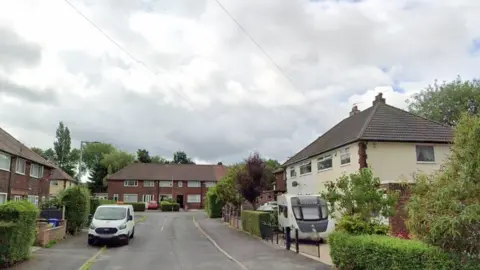 Google Street view of Vaudrey Road, Woodley in Stockport