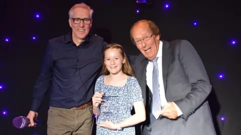 Alun Newman, Billie Harris, Fred Dinenage