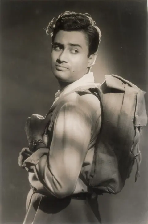 DAG Black and white photograph of Dev Anand by JH Thakker (1923–2003) on 
Silver gelatin print on paper, 1950-60s.