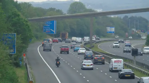 Traffic on the M4