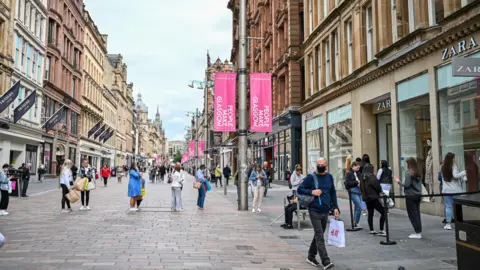 Getty Images Shoppers on Buchanan St, Glasgow