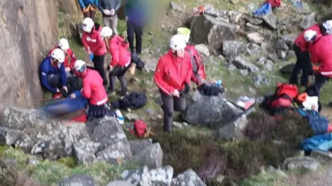 Edale Mountain Rescue Rescue