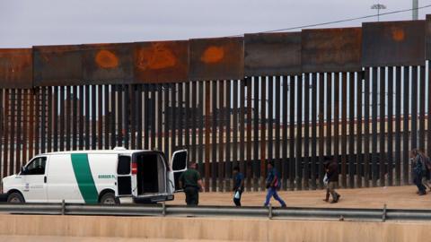 US Judge Blocks Funds For Trump Border Wall Plan - BBC News