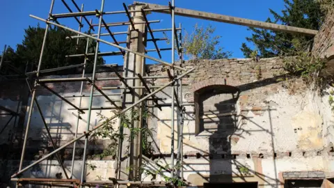 South Gloucestershire Council, Whitfield Tabernacle