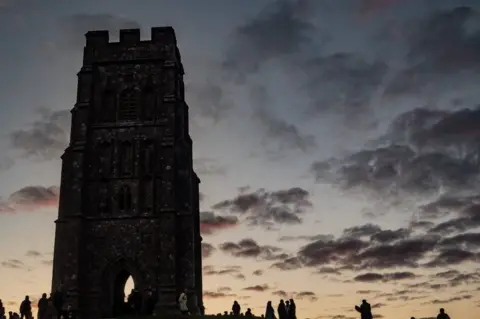 @Glastomichelle Glastonbury Tor