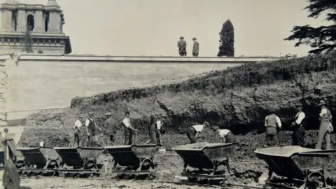 Blenheim Palace Digging out the lower terrace - 9th Duke with Achille Duchene on Upper Terrace