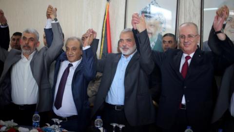 Palestinian Factions Hamas And Fatah End Split On Gaza - BBC News