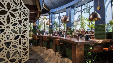 Alan Richardson Bird and Bear pub