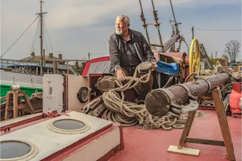 John Ferguson Poet and sailor, H. E. Ross, by John Ferguson