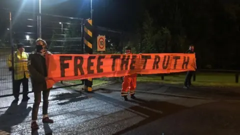 XR Glasgow Protesters near Motherwell