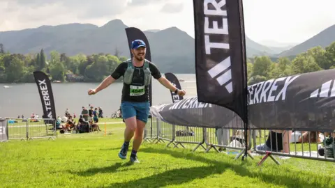 James Kirby Ben Corcoran running the Keswick trail