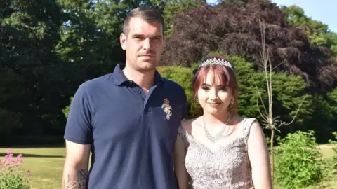 Michael Harnett Michael Harnett and his step-daughter Christie