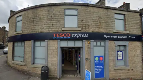 Tesco Express store 