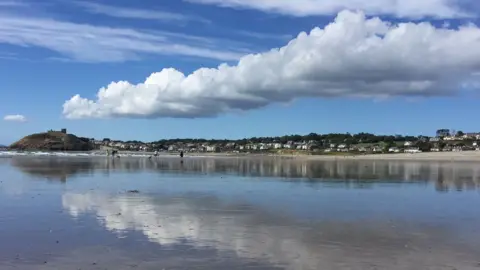 Francis McClave Harlech beach