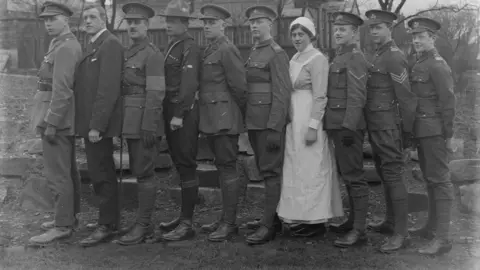 Bradford Museums & Galleries Christopher Pratt and siblings