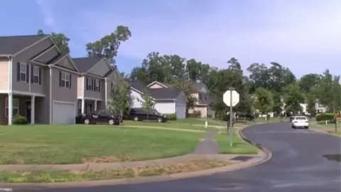 CBS the neighbourhood