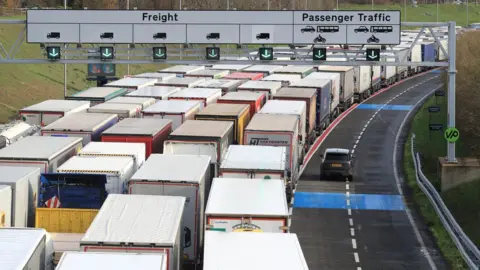 PA Media Lorries in Kent