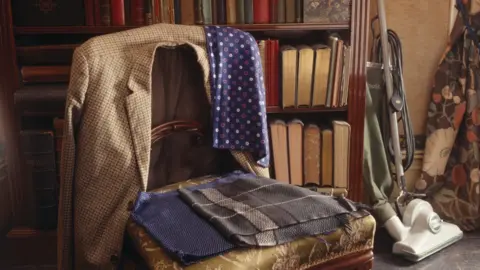 National Trust Images/Geoffrey Frosh Old room