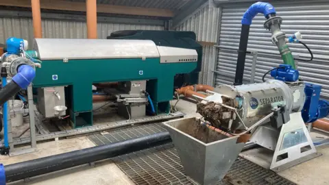 BBC Manure separator