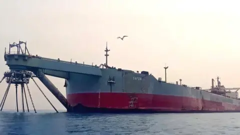 Holm Akhdar Undated photograph of the FSO Safer, anchored off Yemen's Red Sea coast, from Yemeni environmental group Holm Akhdar (Green Dream)