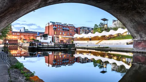 Alamy Stepped standing area of Castlefield Bowl