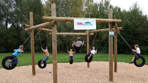 Stanwick Lakes Tyre swings