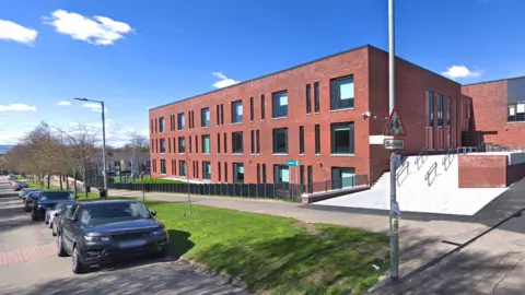 Google Broomhill Primary School