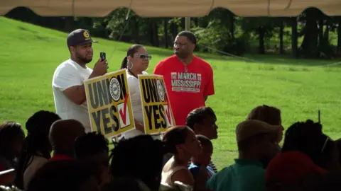 Nissan Pro-union rally