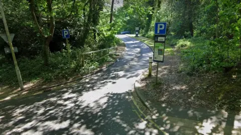 Google Beach Road Car Park