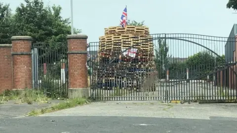 BBC Adam Street bonfire, Belfast