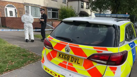 Police on Sundon Park Road