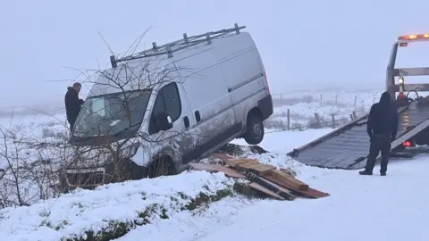 Pacemaker Snowy weather in Northern Ireland 18 January