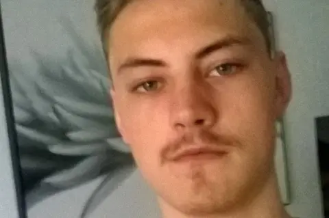 Josh Meek Chris Tollerson