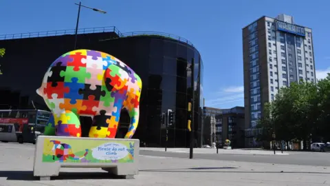 Elmer sculpture in Ipswich