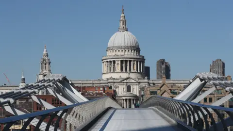 PA Media Millennium Bridge, 25 March 2020