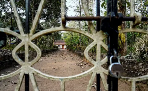 Arun chandra bose Shut house