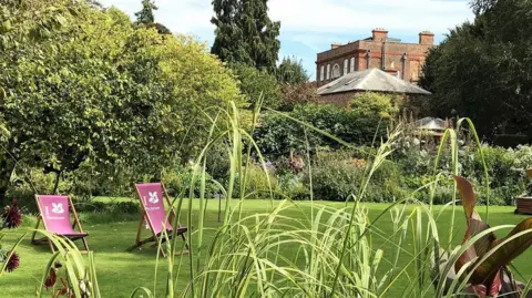 Richard Humphrey/Geograph Peckover House garden