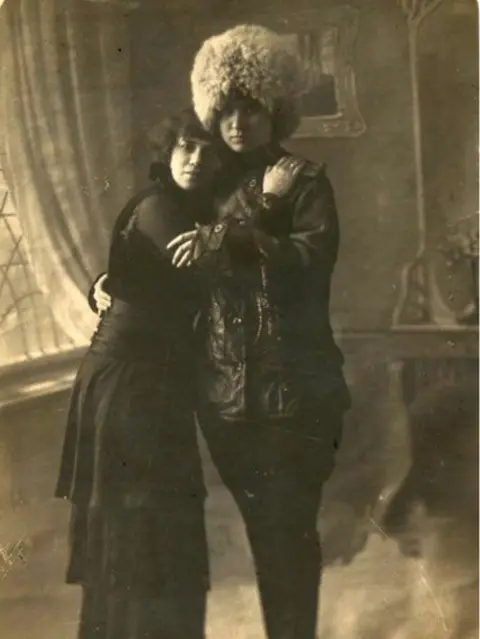 Olga Khoroshilova Pre-Russian Revolution lesbians pose together