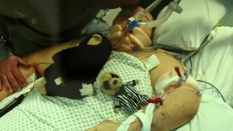 Family picture Natalie Billingham in hospital