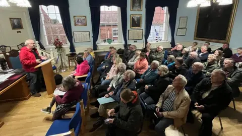 Keivn Shoesmith / BBC Picture shows about 50 people in a public meeting at Hedon Town Hall on Thursday