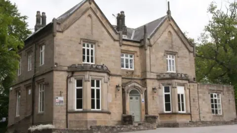 RHS The former Harrogate Arms