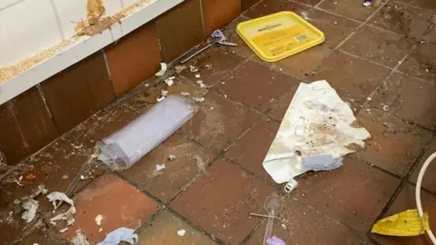 Central Bedfordshire Council dirty kitchen