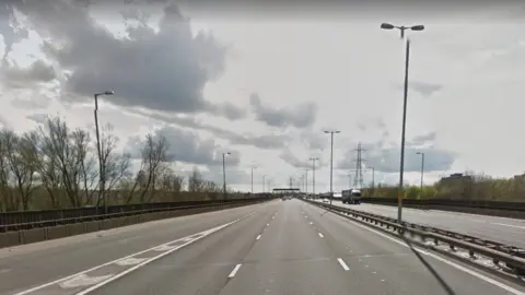 Google M5 Oldbury