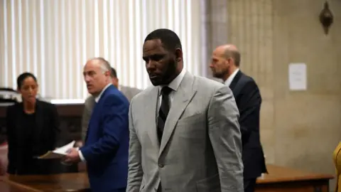Getty Images R Kelly in court