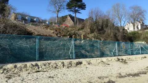 LDRS Old Castle Road from Castle Cove Beach