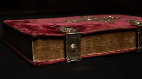 Duncan Lomax A bible